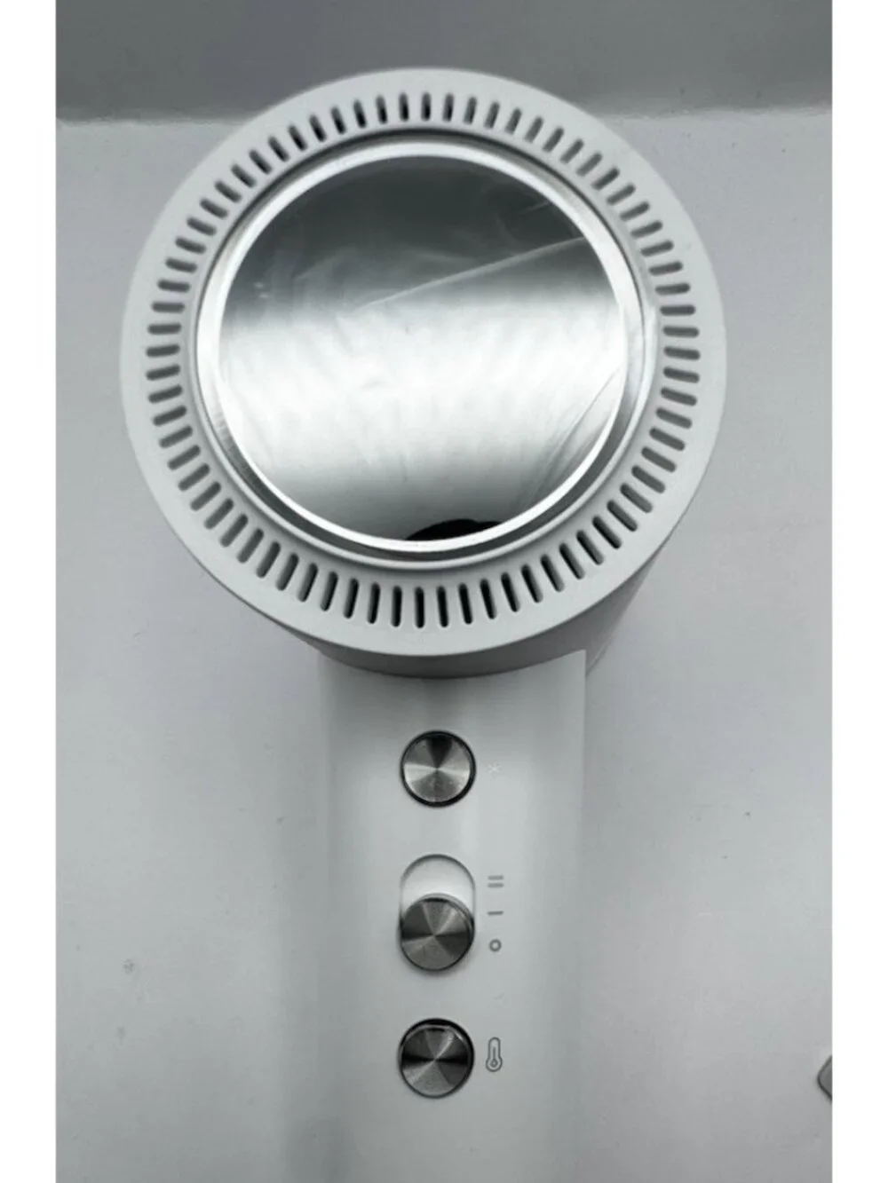 High Speed Ionic Technology Blow Dryer Fast Drying No Frizz Healthier Hair White